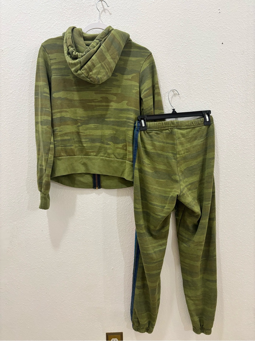 Aviator Nation Camo Sweatsuit Jacket and Sweatpants Size XS/S - Picture 3 of 5